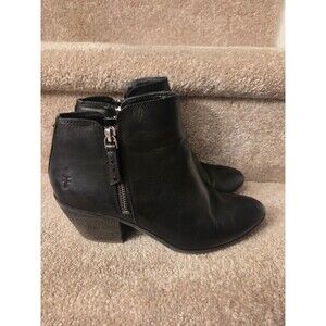 FRYE "Judith" Black Leather Ankle Boots Double-Zipper Design Size 7.5